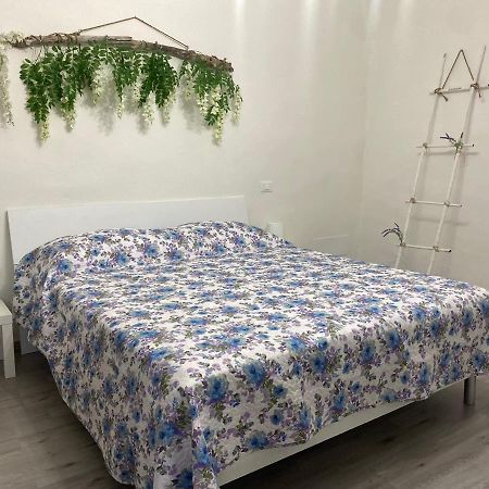 La Petite Maison Usigliano Экстерьер фото
